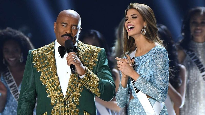 Escándalo Por El Comentario Ofensivo Respecto A Colombia Del Presentador De Miss Universo